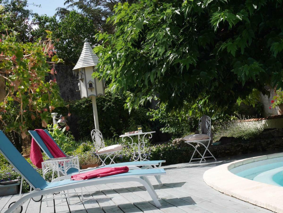 L'Arbre D'Ange Bed & Breakfast Montmorillon Exterior photo