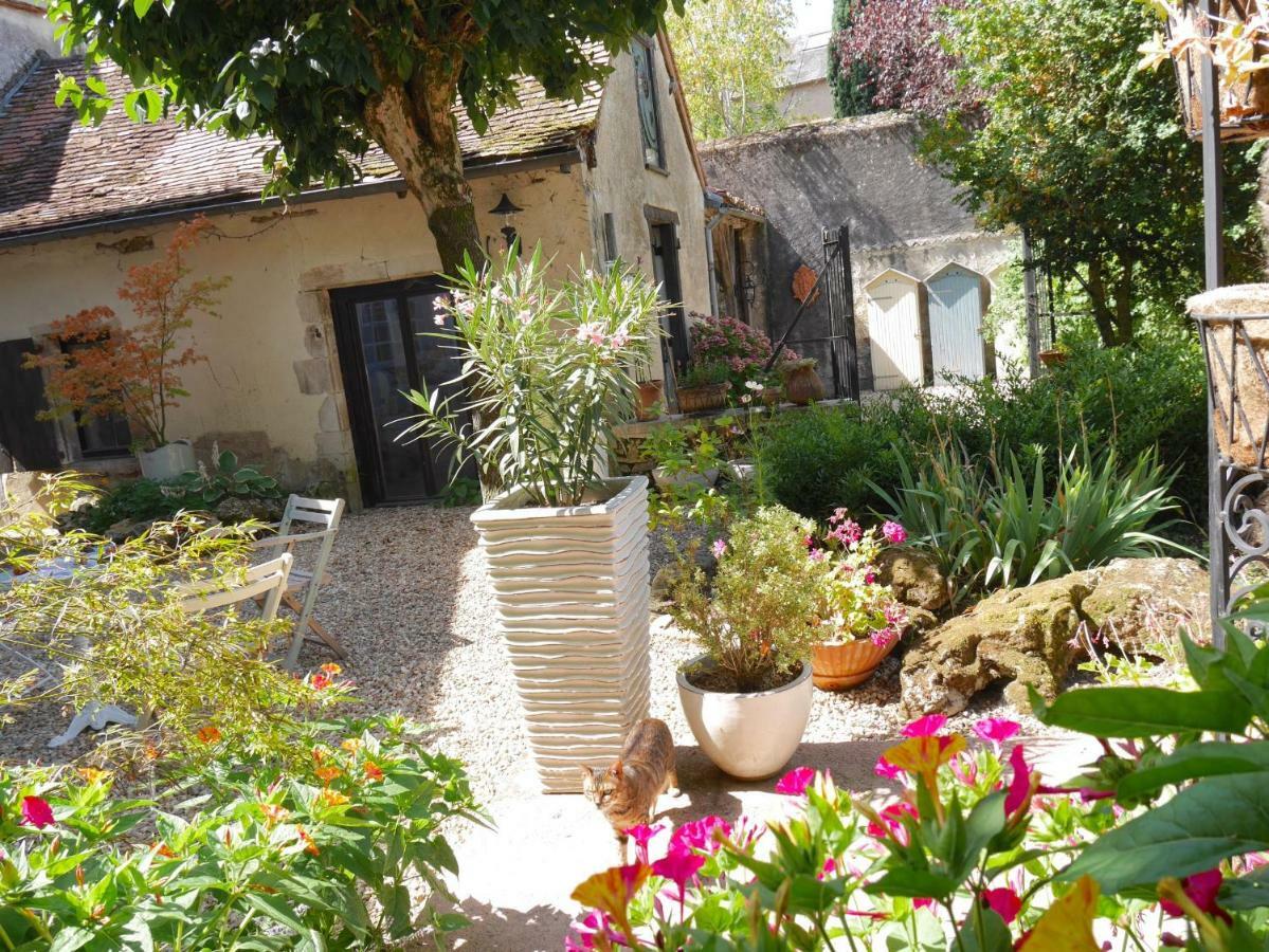 L'Arbre D'Ange Bed & Breakfast Montmorillon Exterior photo